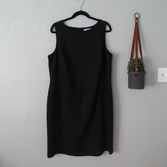 LIZ CLAIBORNE BLACK SHORT DRESS- SIZE 18W - Picture 1 of 4